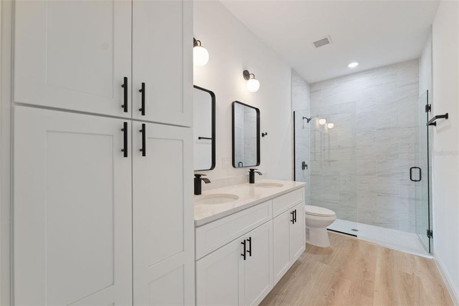 Furnished interior view inside a new home in , Ocala (Image 11).