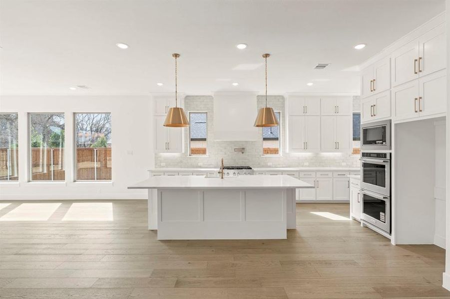 22. 681 Capella - Kitchen