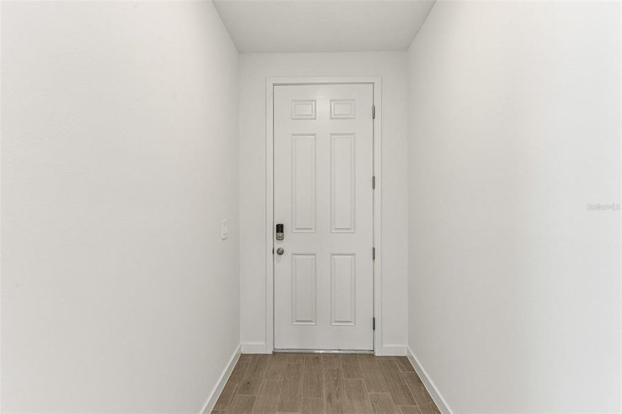 Spacious, unfurnished interior of a new home in Colbert Landings, Palm Coast (Image 16).