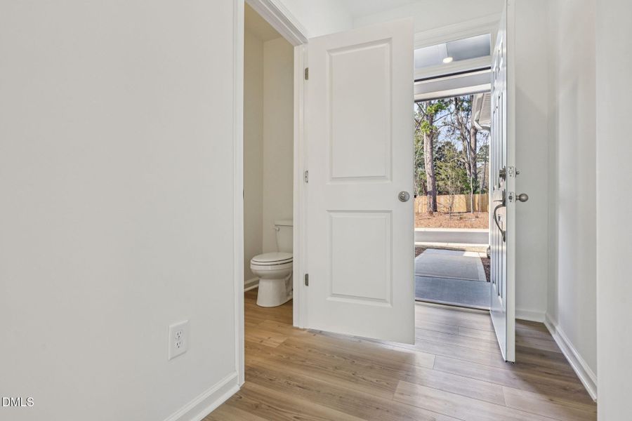 4-web-or-mls-210 Parker Lane-S0503-004