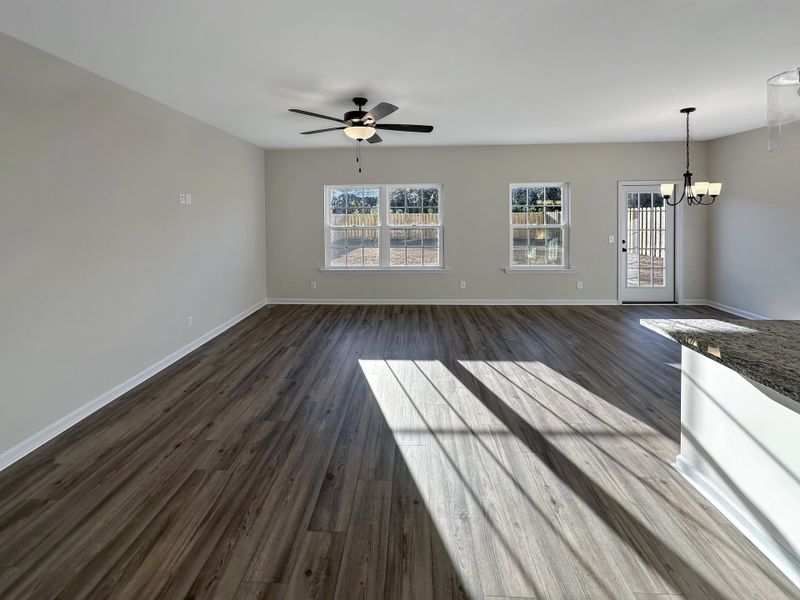 Spacious, unfurnished interior of a new home in Grand Reserve, Hinesville (Image 13).
