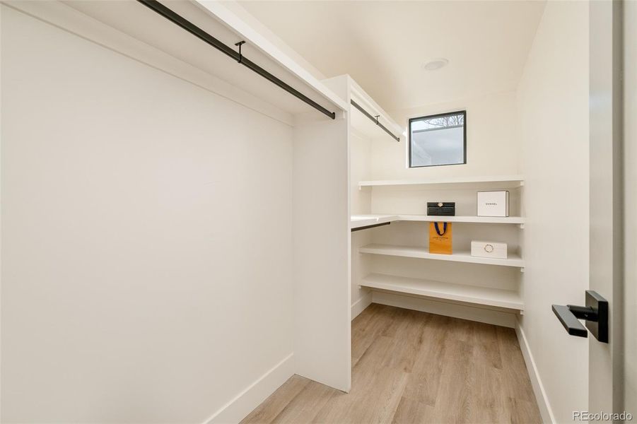Spacious, unfurnished interior of a new home in , Denver (Image 21).