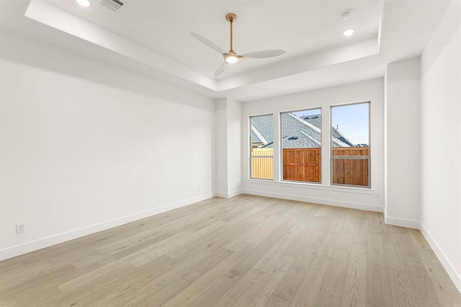 32. 4711 Belo - Primary