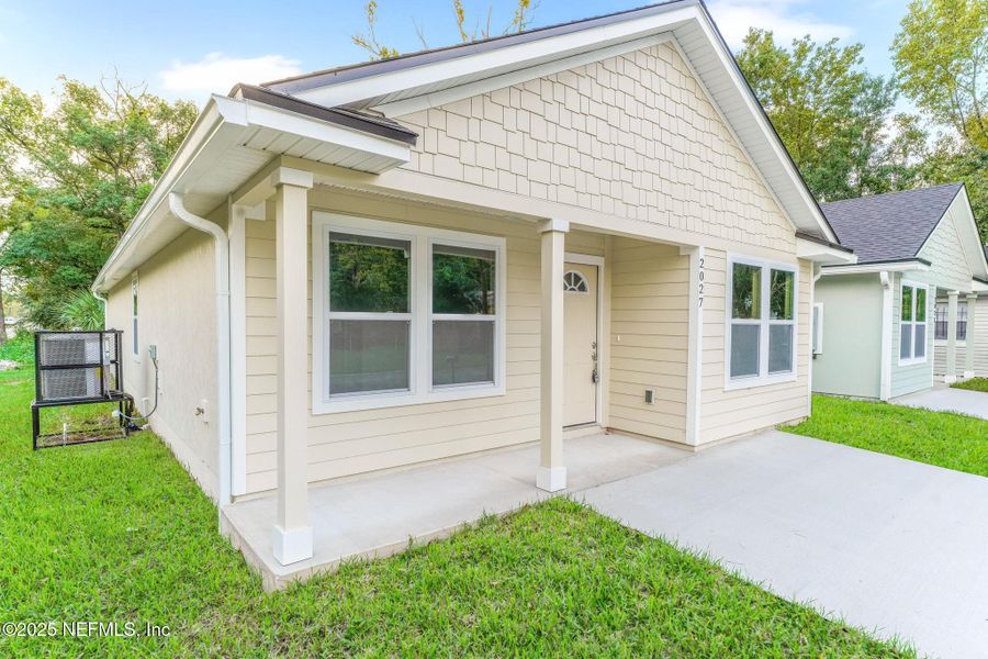 Exterior details and patio area of a home in , Jacksonville (Image 4). Exterior details and patio area of a home in , Jacksonville (Image 4).