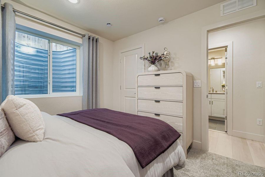 Furnished interior view inside a new home in Uplands, Westminster (Image 28).