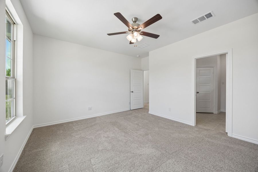 Spacious, unfurnished interior of a new home in Eagle Cove, Denton (Image 26). Spacious, unfurnished interior of a new home in Eagle Cove, Denton (Image 26).