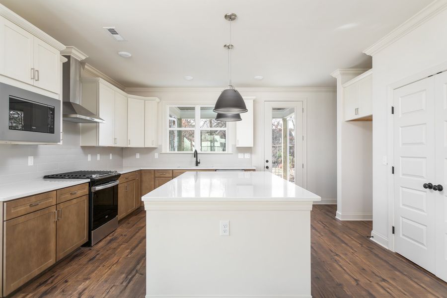 Representative furnished interior of a home built from the The Hamilton by Greentech Homes LLC in The Thicket at Sedman Hills, Hixson (Image 4).