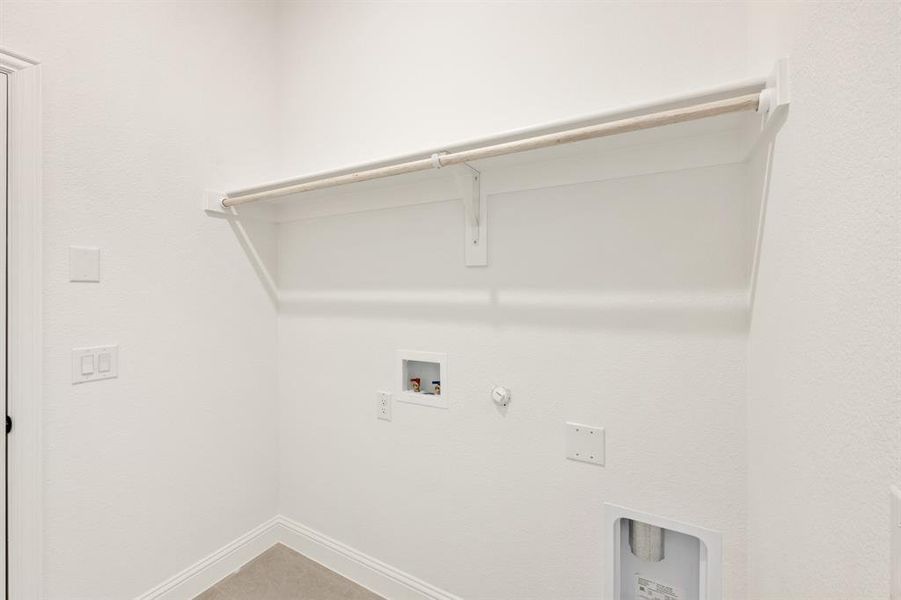 Spacious, unfurnished interior of a new home in Georgetown at Kings Fort, Kaufman (Image 18).