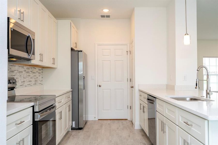 Furnished interior view inside a new home in , Ocala (Image 9).