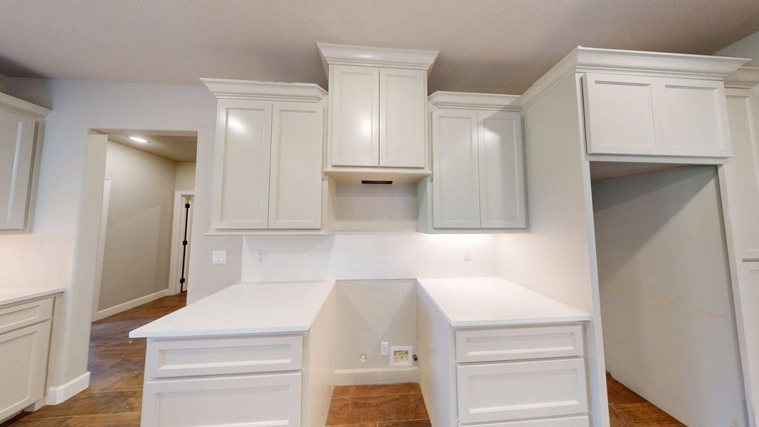 Furnished interior view inside a new home in , Lake Jackson (Image 3).