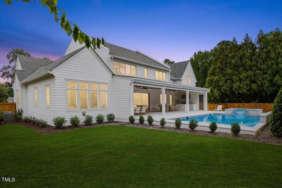 096-6844 Greystone Dr