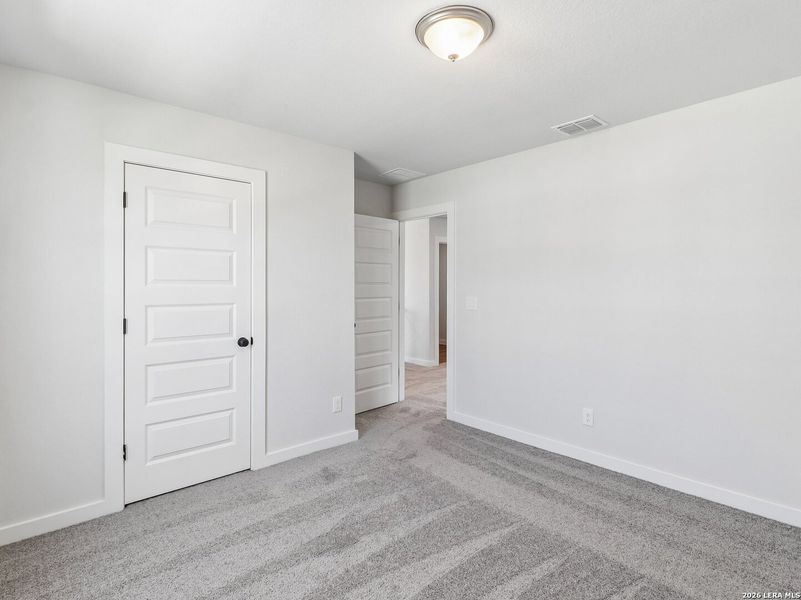 Spacious, unfurnished interior of a new home in Fairway Crossing, Converse (Image 13).