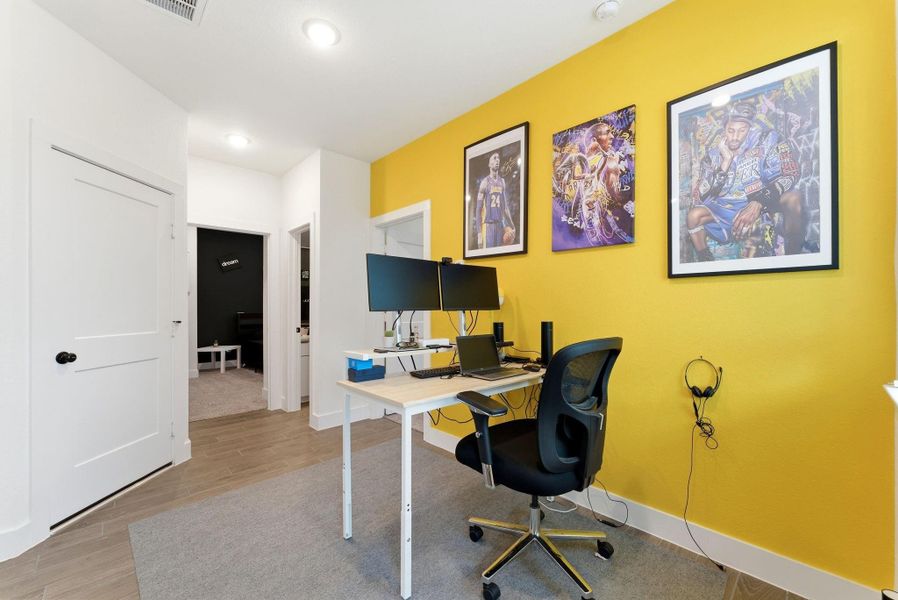 Another view of the study nook.