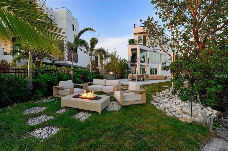 Exterior details and patio area of a home in , Sarasota (Image 30).
