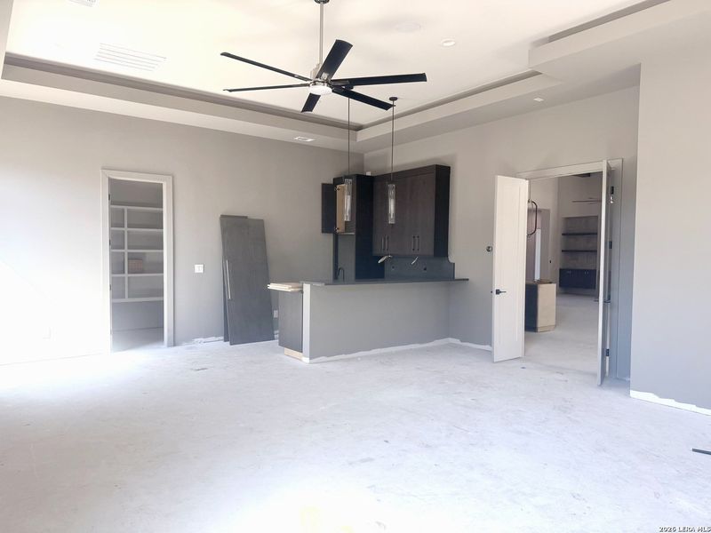 Spacious, unfurnished interior of a new home in , San Antonio (Image 18).