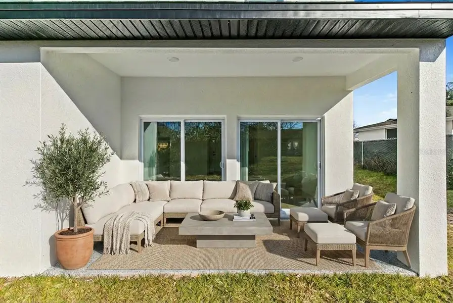 Exterior details and patio area of a home in , Orlando (Image 3).