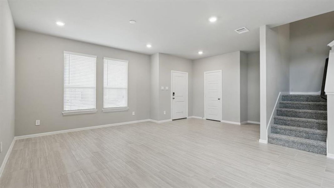 Spacious, unfurnished interior of a new home in Orchard Village, Fort Worth (Image 19). Spacious, unfurnished interior of a new home in Orchard Village, Fort Worth (Image 19).