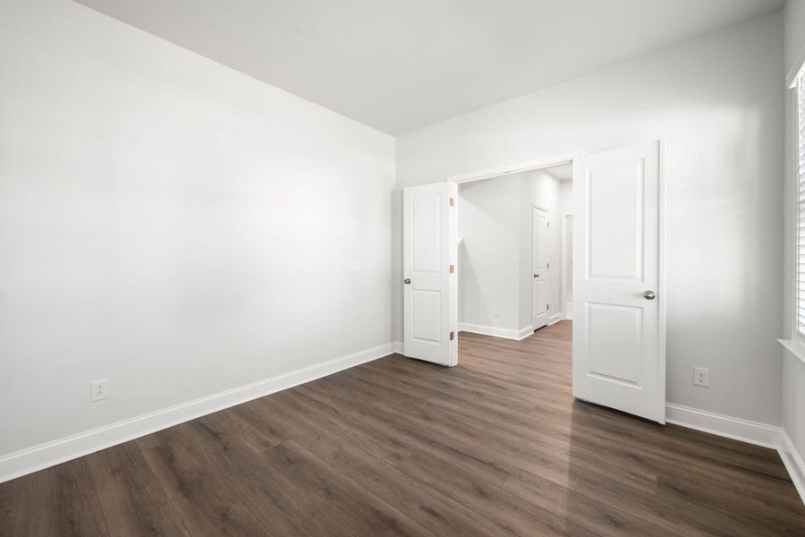 Spacious, unfurnished interior of a new home in Waterways, Richmond Hill (Image 19). Spacious, unfurnished interior of a new home in Waterways, Richmond Hill (Image 19).