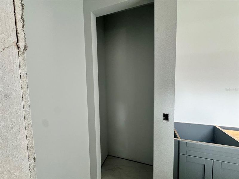 Spacious, unfurnished interior of a new home in , Ocala (Image 28).