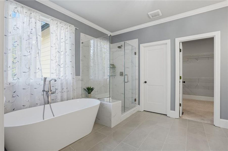 Furnished interior view inside a new home in , Roswell (Image 29).