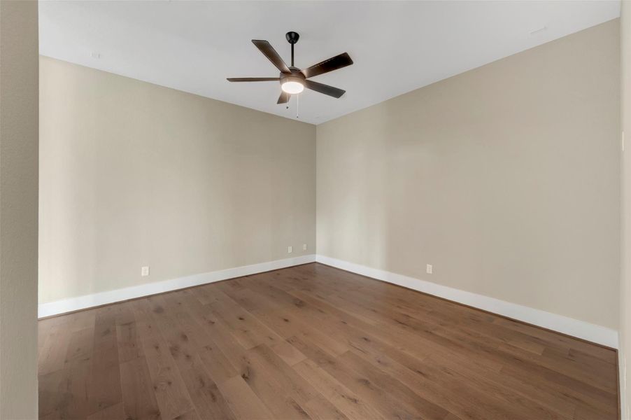 Spacious, unfurnished interior of a new home in Briarley, Montgomery (Image 30).