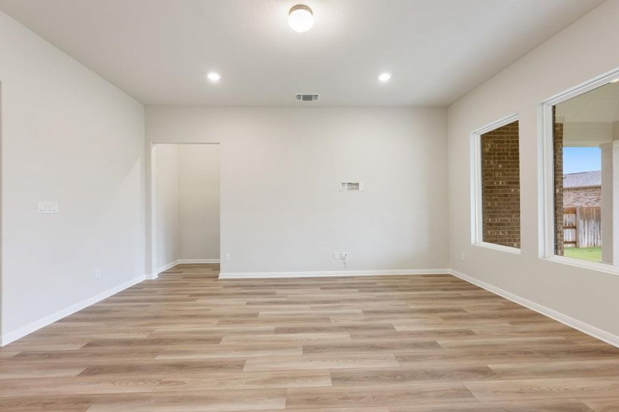 Representative images and renderings are for illustrative purposes. Actual structural options and design finishes of home may vary. Representative images and renderings are for illustrative purposes. Actual structural options and design finishes of home may vary.