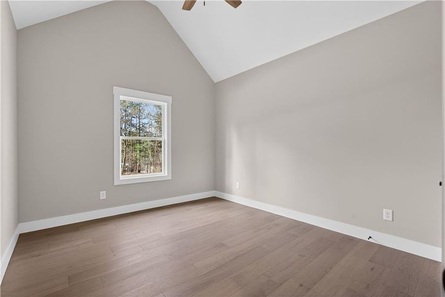 Spacious, unfurnished interior of a new home in , Ellijay (Image 18).