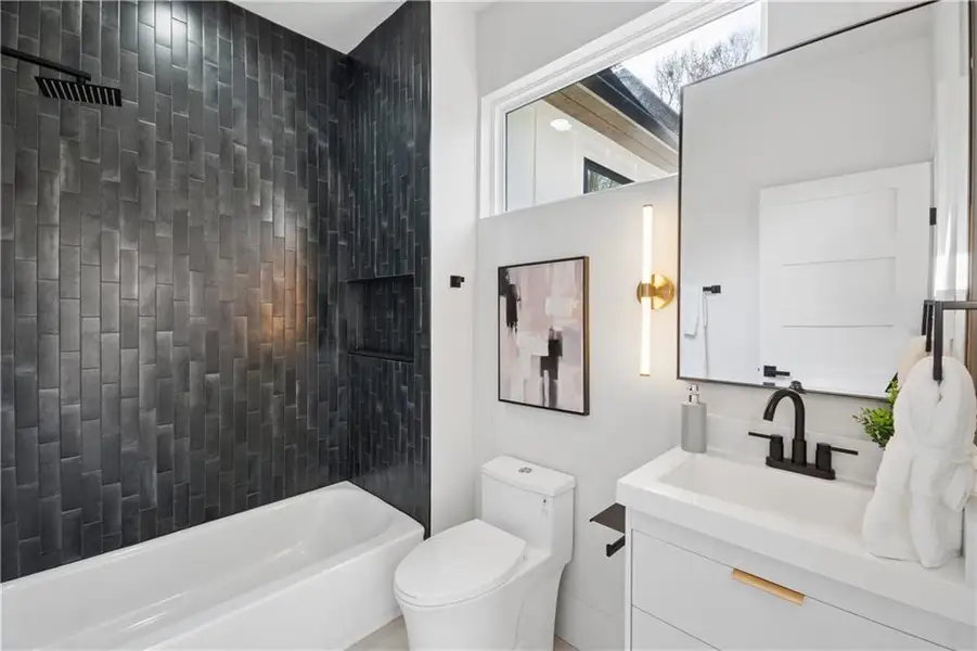 Furnished interior view inside a new home in , Atlanta (Image 7).