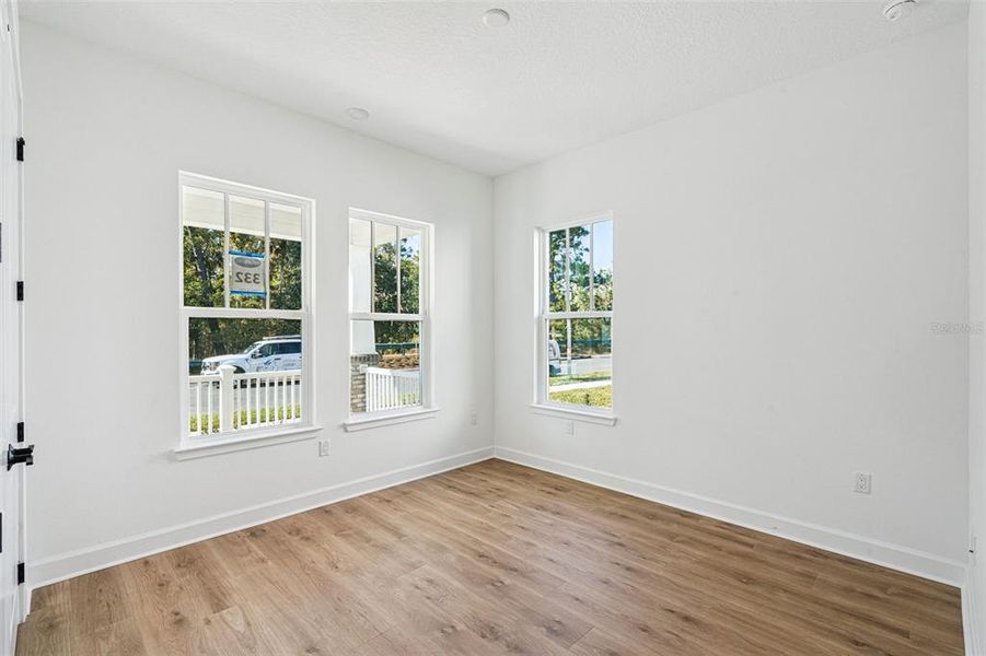 Spacious, unfurnished interior of a new home in Celebration - Island Village, Celebration (Image 16).