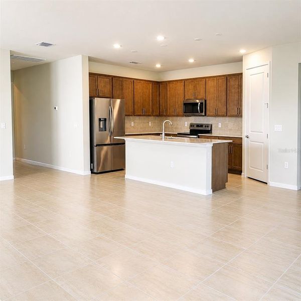 Furnished interior view inside a new home in , Clermont (Image 6).