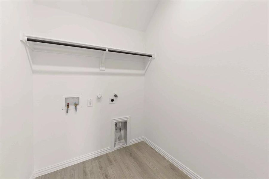 Spacious, unfurnished interior of a new home in Brookshire at Legacy Hills-60s, Celina (Image 24).