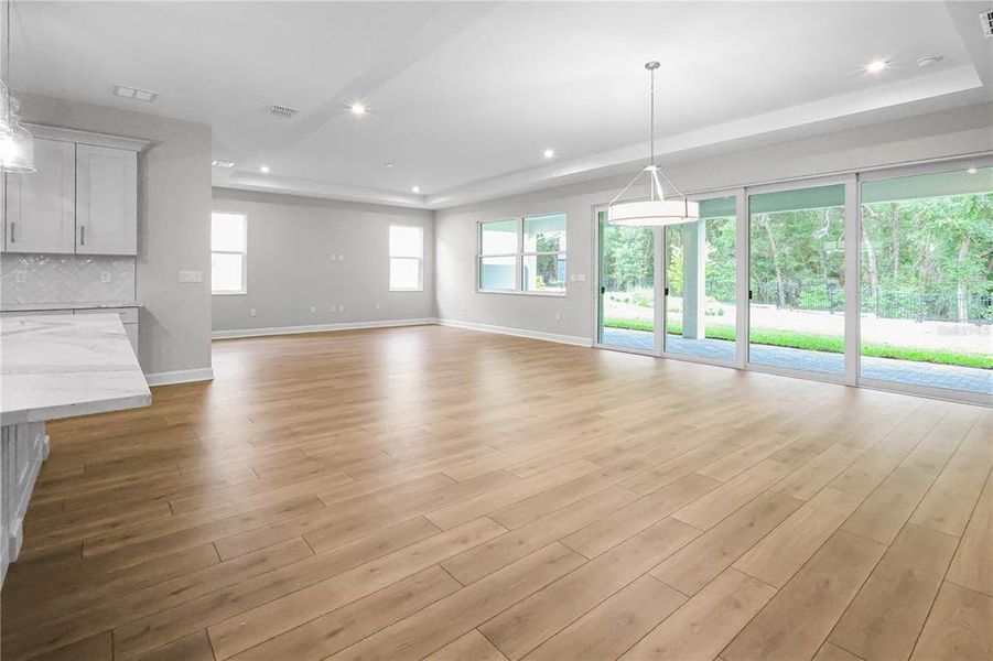 Spacious, unfurnished interior of a new home in Cresswind at Hammock Oaks, Lady Lake (Image 20). Spacious, unfurnished interior of a new home in Cresswind at Hammock Oaks, Lady Lake (Image 20).