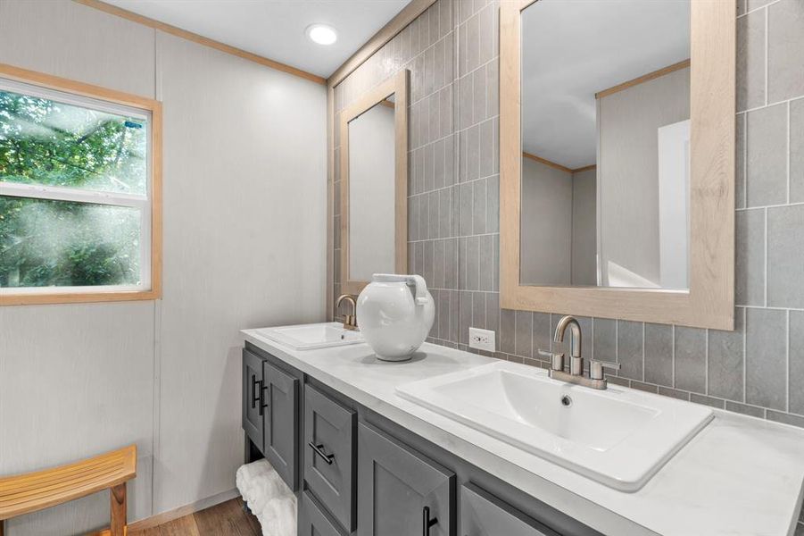 Furnished interior view inside a new home in , Granbury (Image 10).