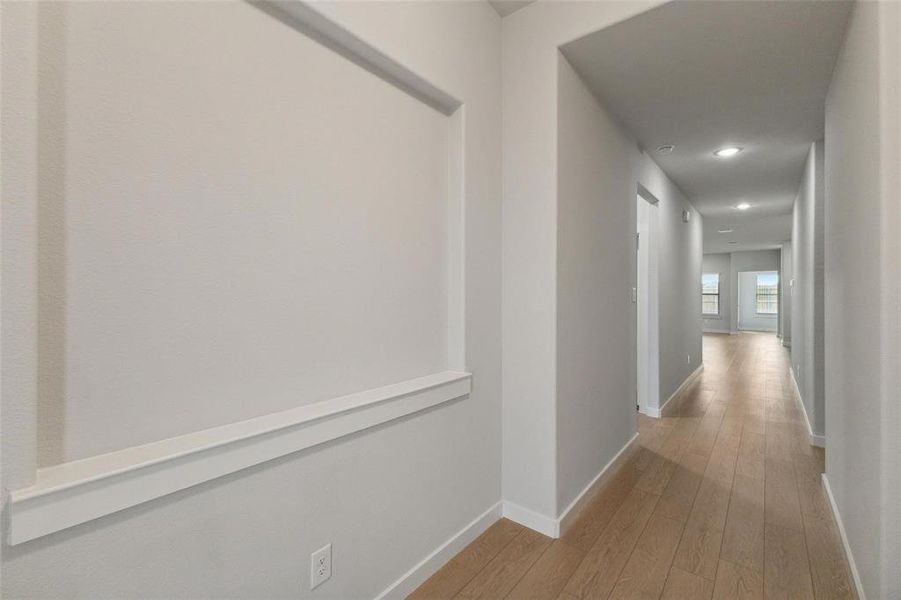 Spacious, unfurnished interior of a new home in Southridge, McKinney (Image 9).