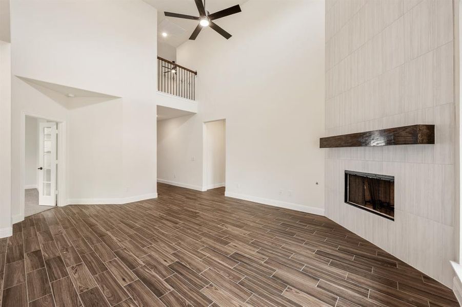 Spacious, unfurnished interior of a new home in Hunters Ridge, Crowley (Image 23).