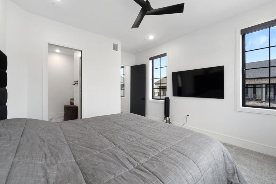 Image 18 of a home in . Image 18 of a home in .