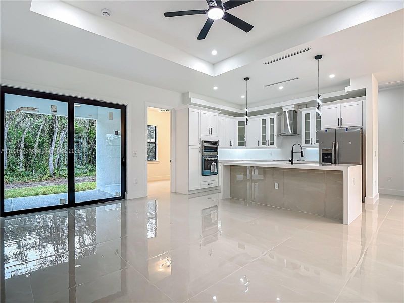 Image 36 of a home in .