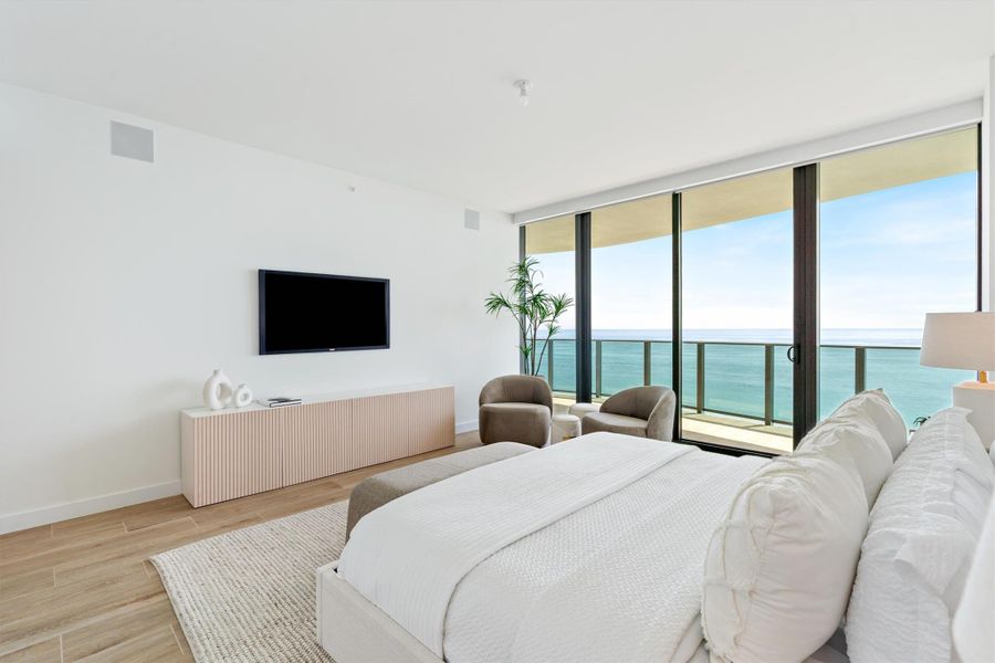 Furnished interior view inside a new home in , Pompano Beach (Image 24).