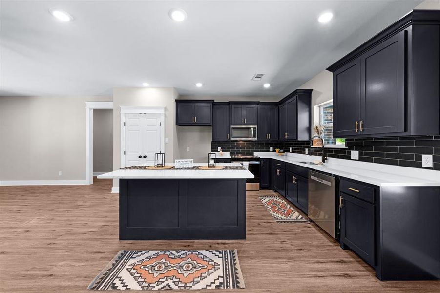 Furnished interior view inside a new home in , Sulphur Springs (Image 8).
