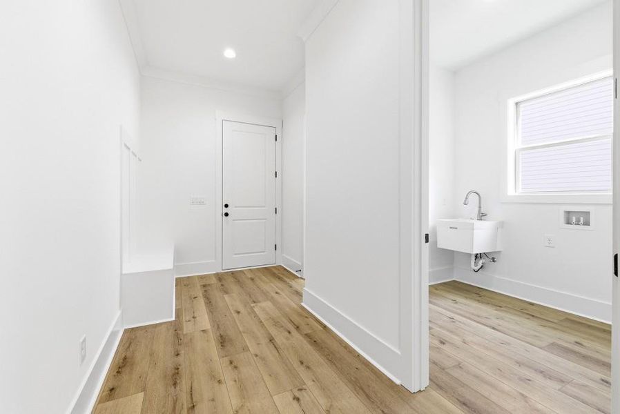 Spacious, unfurnished interior of a new home in , Jefferson (Image 57).