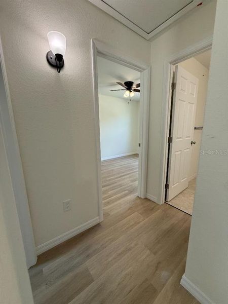 Spacious, unfurnished interior of a new home in , Dunnellon (Image 27).