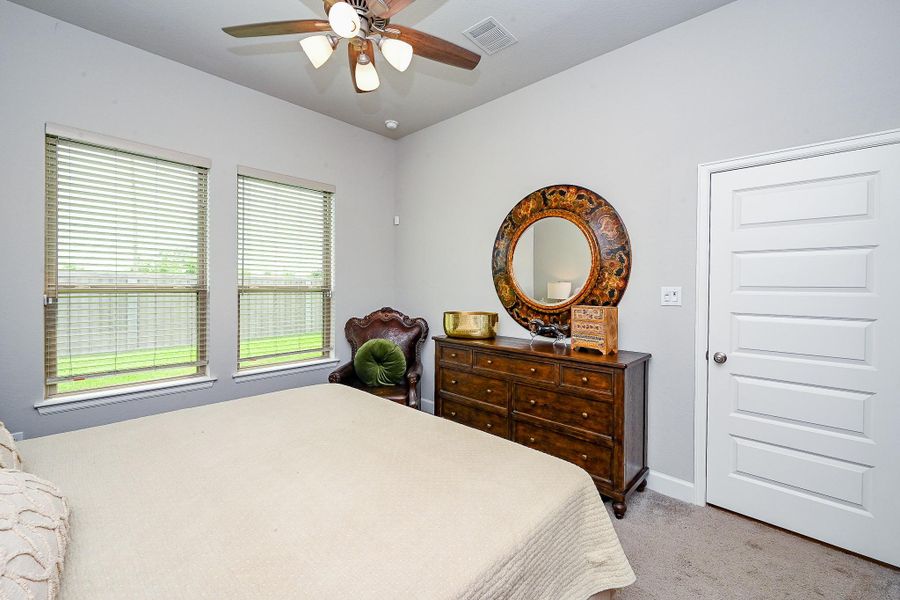 Image 1 of a home in The Grand Prairie 40'. Image 1 of a home in The Grand Prairie 40'.