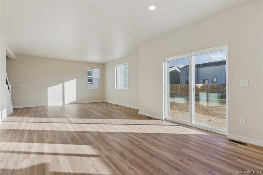 Spacious, unfurnished interior of a new home in Farmlore, Brighton (Image 21).