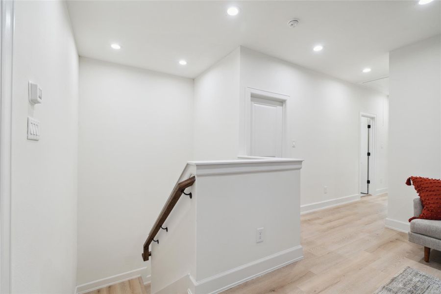 Spacious, unfurnished interior of a new home in , Houston (Image 36).