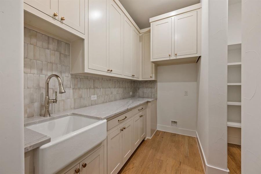 Furnished interior view inside a new home in The Resort on Eagle Mt. Lake, Fort Worth (Image 6).