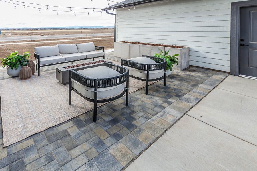 Representative exterior details of a home built from the Marigold by Hartford Homes in Prairie Song, Windsor (Image 27).