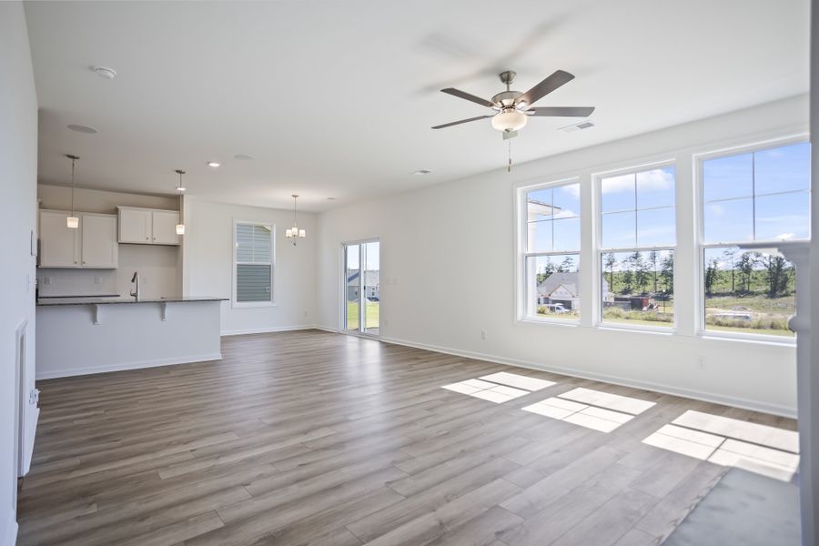 Spacious, unfurnished interior of a new home in Providence Station at Trolley Run, Aiken (Image 19).