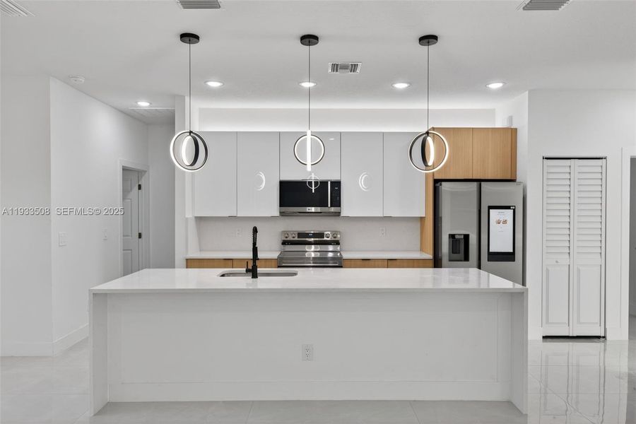 Furnished interior view inside a new home in , Lehigh Acres (Image 9).