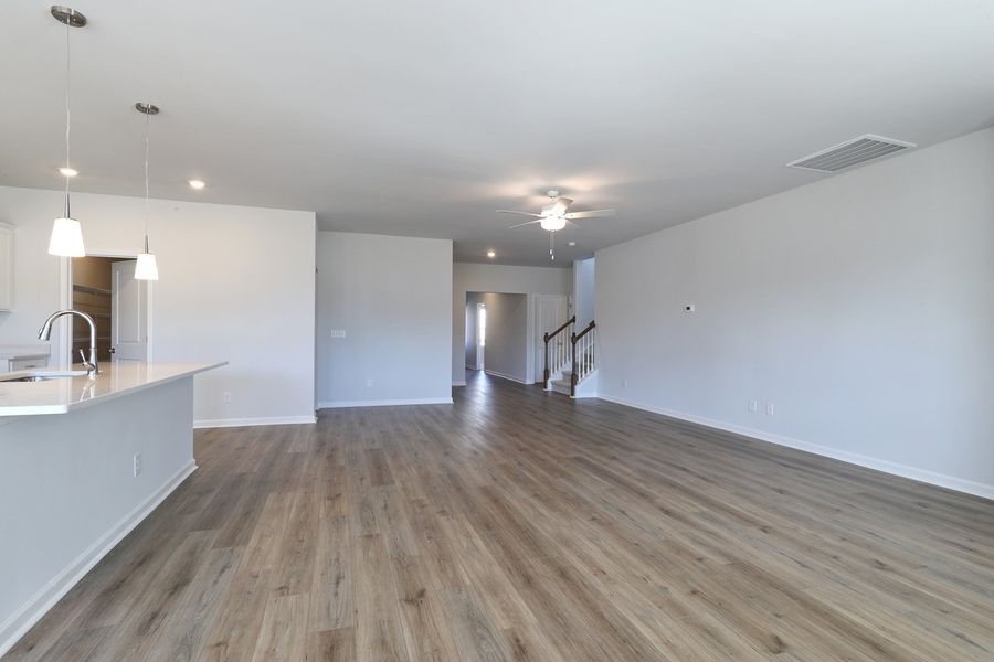 Spacious, unfurnished interior of a new home in Allston Park, Calabash (Image 20).