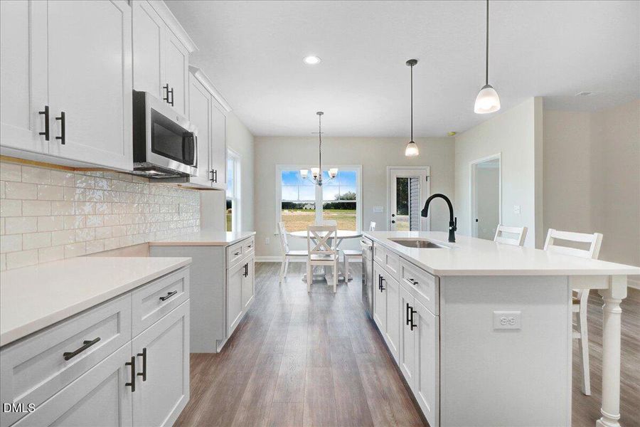 17-3725 Huntcliff Dr-17